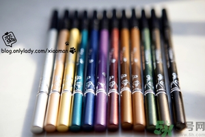 solone眼線筆怎么削？怎么推出來？