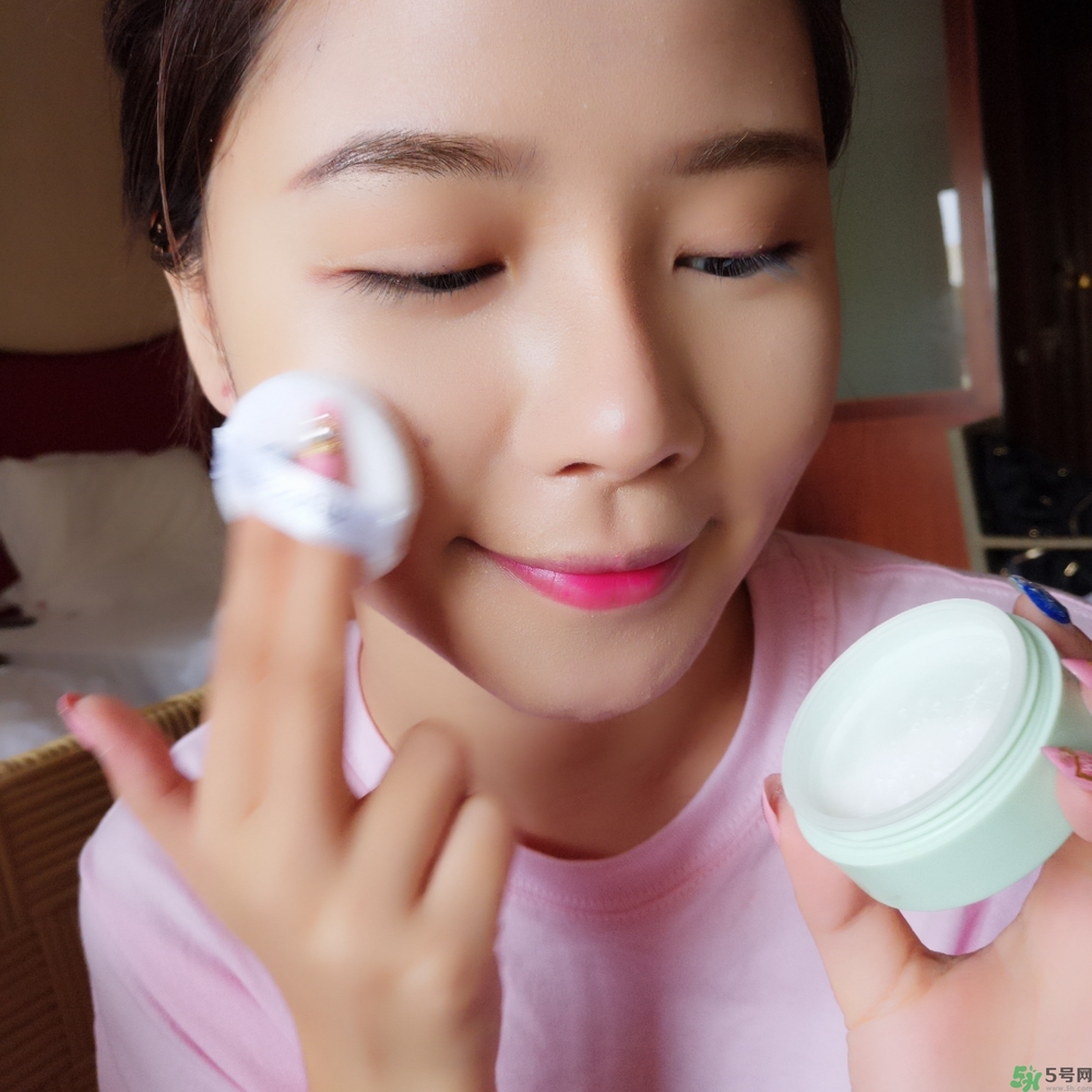 the saem得鮮散粉怎么用？得鮮薄荷散粉使用方法