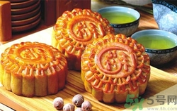 螃蟹和月餅能一起吃嗎?螃蟹和月餅一起吹中毒嗎 螃蟹和月餅能一起吃嗎?螃蟹和月餅一起吹中毒嗎