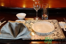 開水燙餐具能消毒嗎？高溫能消毒餐具嗎？