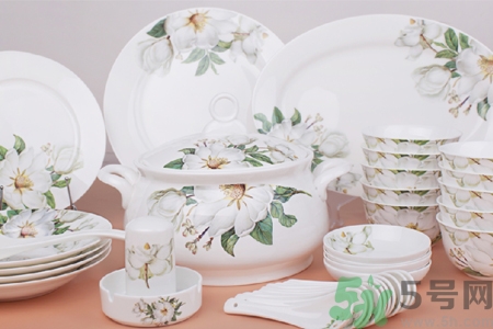 開水燙餐具能消毒嗎？高溫能消毒餐具嗎？