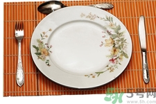 開水燙餐具能消毒嗎？高溫能消毒餐具嗎？