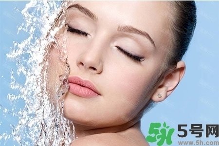 補(bǔ)水面膜怎么選擇？補(bǔ)水的面膜可以天天敷嗎？