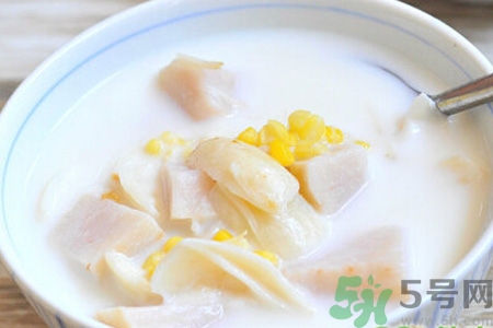 吃芋頭可以喝牛奶嗎？吃芋頭喝牛?奶有什么好處？