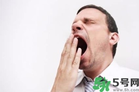 下午犯困怎么辦？犯困按摩什么穴位效果最快？