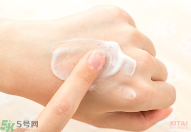 資生堂護(hù)手霜怎么樣？資生堂護(hù)手霜100g紅罐好用嗎？