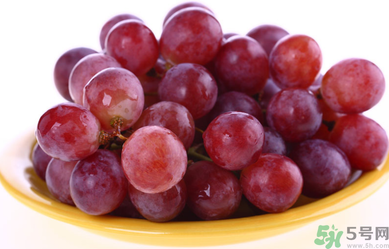 吃葡萄肚子疼怎么回事？吃葡萄肚子疼怎么辦？