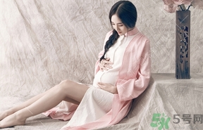 懷孕一個(gè)月胃不舒服怎么辦？懷孕一個(gè)月胃不舒服吃什么？