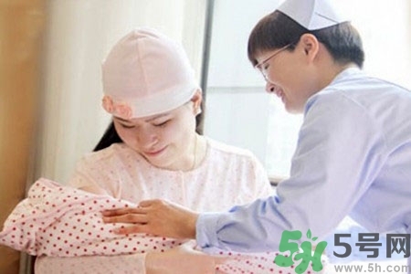 秋天怎么坐月子？秋天坐月子需要注意什么？