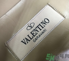 valentino鞋子真假怎么辨別?華倫天奴鉚釘鞋真假對(duì)比圖 valentino鞋子真假怎么辨別?華倫天奴鉚釘鞋真假對(duì)比圖