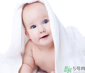 新生兒多久可以剪頭發(fā)？新生兒可以剪頭發(fā)嗎？