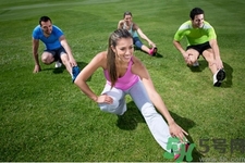 拉筋的方法有哪些？如何正確拉筋？