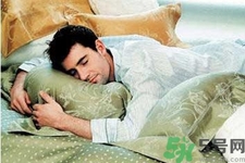 晚上如何快速入睡？快速入睡的方法有哪些？