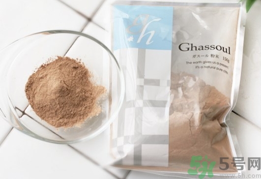 Ghassoul摩洛哥粘土面膜怎么用? Ghassoul摩洛哥粘土面膜怎么用?