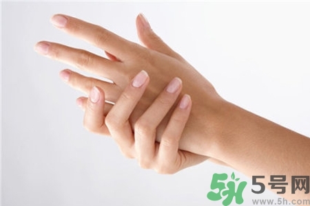 手干裂可以用蘆薈膠嗎？手干裂怎么辦？