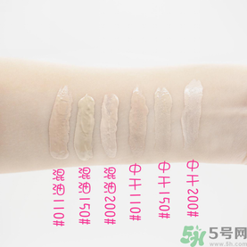 revlon露華濃粉底液怎么樣？露華濃粉底液色號選擇與試色