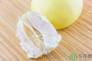 柚子能榨汁嗎？柚子和什么榨汁好喝？