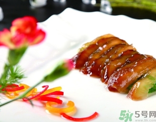 海參可以和牛奶一起吃嗎？吃完海參可以喝牛奶嗎？