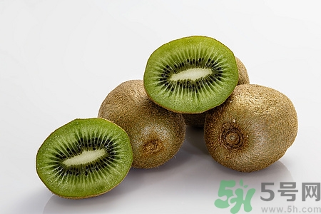 獼猴桃太硬怎么變軟?怎樣才能使獼猴桃變軟 獼猴桃太硬怎么變軟?怎樣才能使獼猴桃變軟