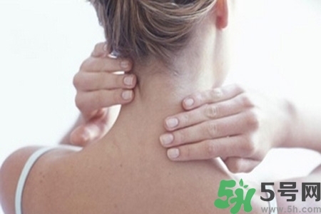 肩頸痛怎么回事？肩頸痛怎么辦？