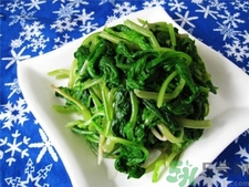 蘿卜纓的營養(yǎng)價(jià)值 蘿卜纓的功效與作用 蘿卜纓的營養(yǎng)價(jià)值 蘿卜纓的功效與作用