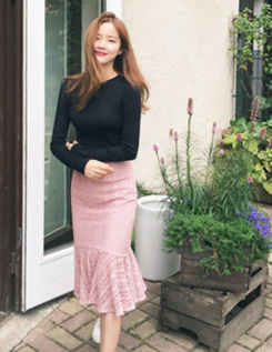 秋季穿裙子怎么搭配？秋季裙子怎么穿好看？