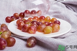 葡萄籽怎么吃效果最好？無(wú)籽葡萄對(duì)身體有害嗎？