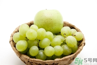 葡萄和蘋(píng)果可以一起吃嗎？葡萄和蘋(píng)果可以一起榨汁嗎？