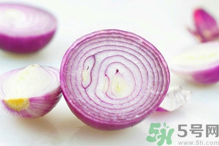 吃洋蔥的好處和壞處是什么？吃洋蔥可以降血糖嗎？