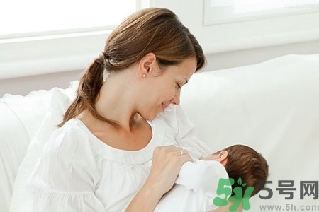 寶寶夜奶什么時候斷開？寶寶夜奶怎么斷