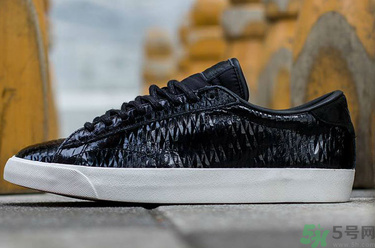 耐克哪款男鞋好看？耐克哪款女鞋好看？