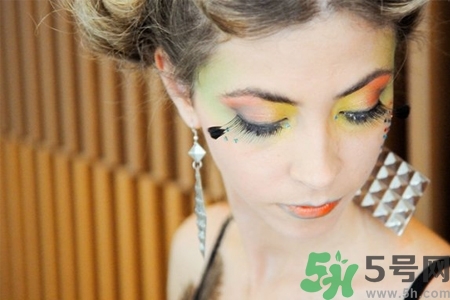 10月打耳洞好嗎？什么時(shí)候打耳洞最好？