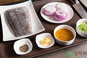 銀鱈魚和鱈魚哪個(gè)好?銀鱈魚和鱈魚的區(qū)別 銀鱈魚和鱈魚哪個(gè)好?銀鱈魚和鱈魚的區(qū)別