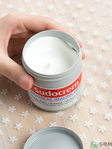 Sudocrem屁屁霜怎么用？sudocrem屁屁霜初生寶寶能用嗎？