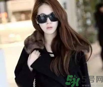 皮膚不白的人染什么顏色的頭發(fā)？頭發(fā)顏色怎么選擇？