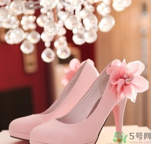 結婚可以穿粉色嗎？結婚可以穿粉色婚紗嗎？