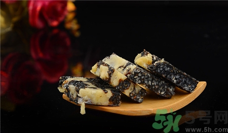 阿膠糕一天吃幾塊合適?阿膠糕什么時(shí)候吃最好? 阿膠糕一天吃幾塊合適?阿膠糕什么時(shí)候吃最好?