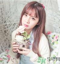 皮膚不白的人染什么顏色的頭發(fā)？頭發(fā)顏色怎么選擇？