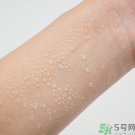 露娜luna氣墊粉底好不好用？luna氣墊bb好用嗎？