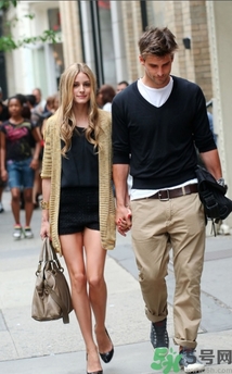 皮膚不白穿紅色好看嗎？皮膚不白的人穿什么顏色好看