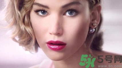 口紅怎么選適合自己的？口紅怎么涂好看？