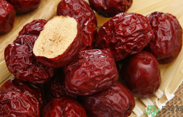 新鮮紅棗怎么曬干？鮮棗怎么做成棗干？