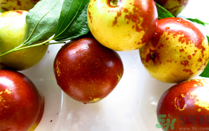 鮮棗和葡萄能一起吃嗎？鮮棗和葡萄一起吃會(huì)怎么樣？