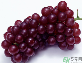 鮮棗和葡萄能一起吃嗎？鮮棗和葡萄一起吃會(huì)怎么樣？