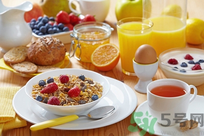 早餐怎么吃才健康？上班族早餐吃什么好？
