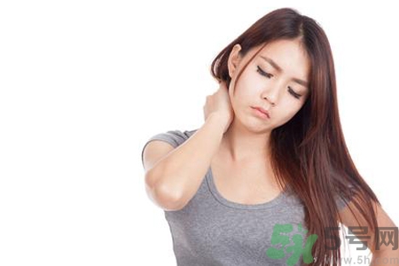 脖子疼可以刮痧嗎？脖子疼刮痧有用嗎？