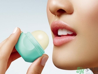 eos潤唇球真?zhèn)?eos潤唇球真假 eos潤唇球真?zhèn)?eos潤唇球真假