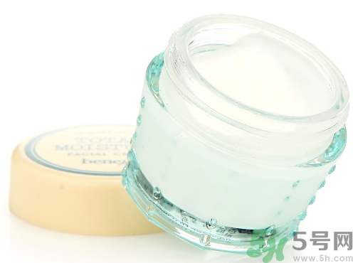 面霜可以帶上飛機嗎？面霜可以托運嗎？