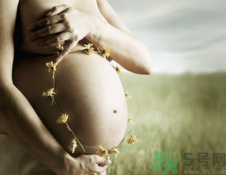 臨產(chǎn)有什么預(yù)兆？臨產(chǎn)怎么樣緩解疼痛？