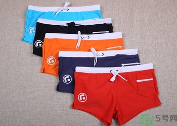 泡溫泉穿什么衣服？泡溫泉穿什么樣的泳衣？